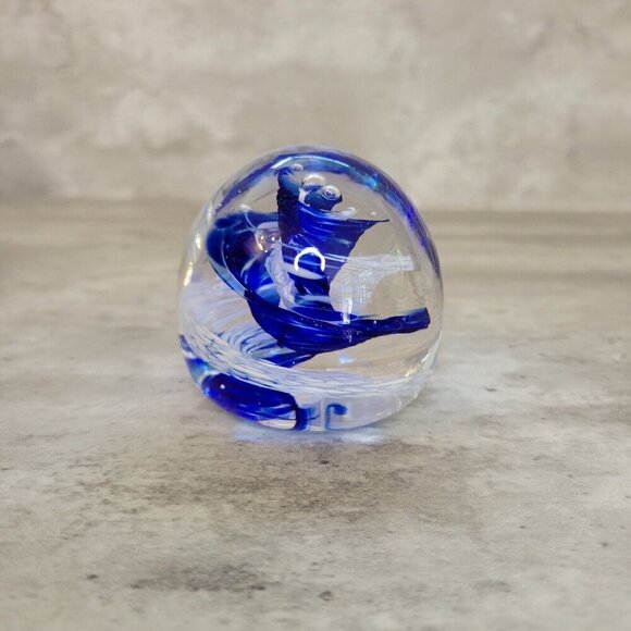 Blown Glass Paperweight Clear Cobalt Blue Spiral Inside Round Stunning - Picture 1 of 7
